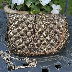 GAP soft textured quilted bag with chain strap